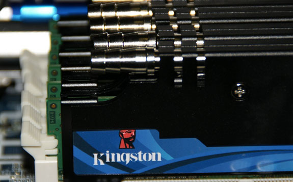 Аператыўная памяць Kingston HyperX DDR3 з фітынгамі для СВО