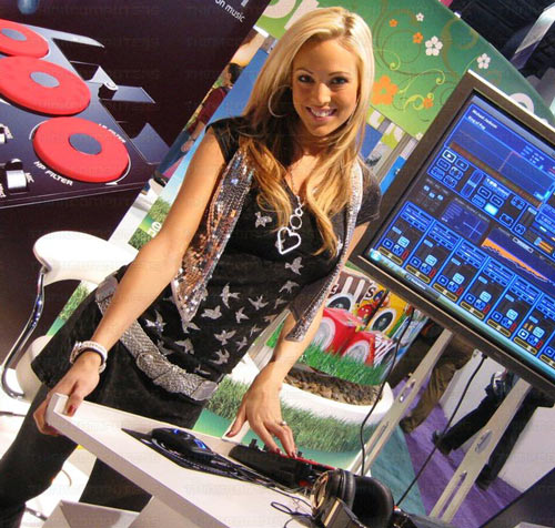 Дзяўчыны на CES 2010